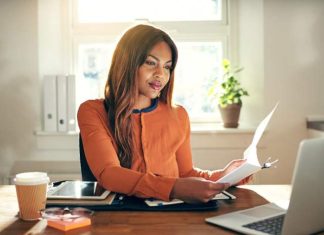 Cómo crear una empresa mientras trabajas para otra. Cómo crear una empresa mientras trabajas
