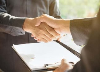 Cómo vender lo que sea a quien sea, según este millonario Cómo vender lo que sea