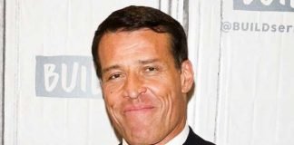 101 Frases de Tony Robbins que te inspirarán a cambiar tu vida. frases de Tony Robbins