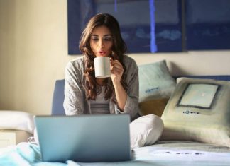 Cómo ganar dinero desde casa: 21 opciones con poca inversión. ganar dinero desde casa