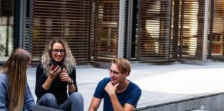 Quiénes son los millennials y por qué saben lo que quieren. millennials