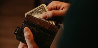 3 pensamientos que desaparecen el dinero. ¡Evítalos! pensamientos que desaparecen el dinero