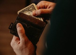 3 pensamientos que desaparecen el dinero. ¡Evítalos! pensamientos que desaparecen el dinero